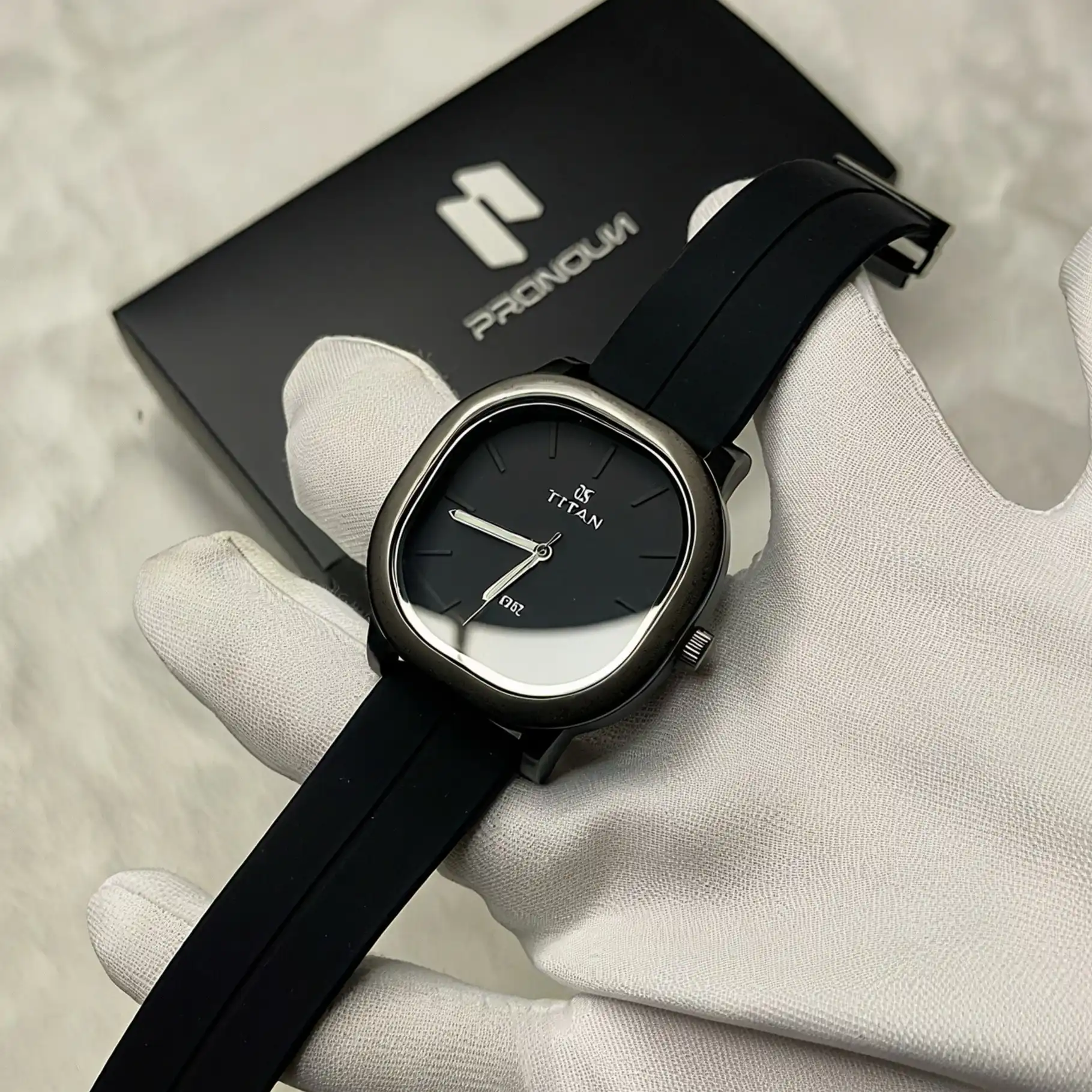 Titan Edge Luxury Watch with Magnetic Lock (ডেলিভারি চার্জ ফ্রি)